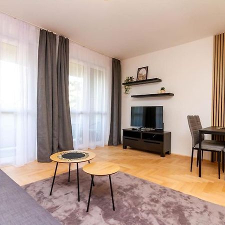 Gozsdu White Raven 3 - Terrace And Free Underground Parking Budapeste Exterior foto