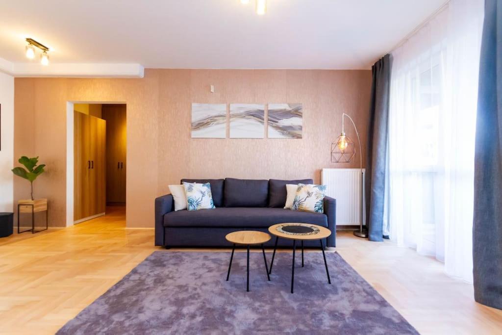 Gozsdu White Raven 3 - Terrace And Free Underground Parking Budapeste Exterior foto